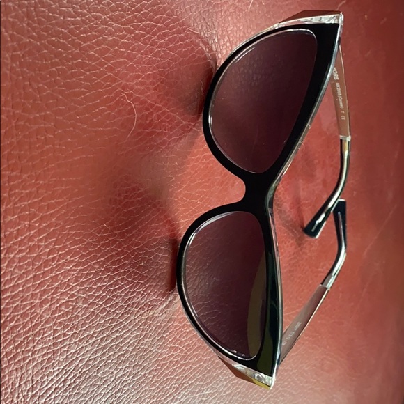 Sunglasses - Picture 1 of 4